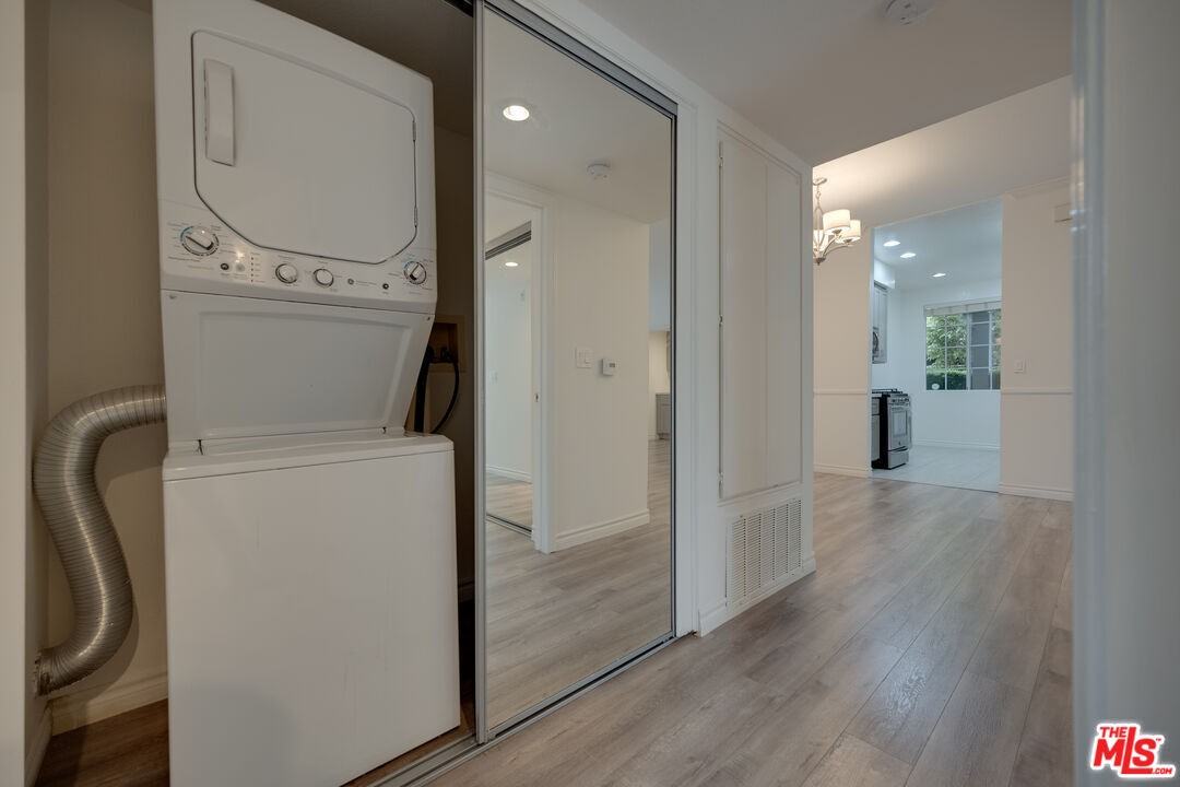 9800 Vidor Dr #101 - Photo 3 of 8