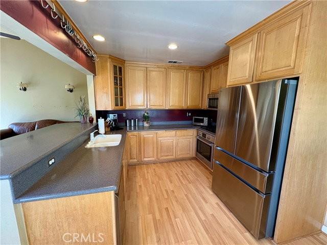 3739 Marwick Ave - Photo 3 of 8