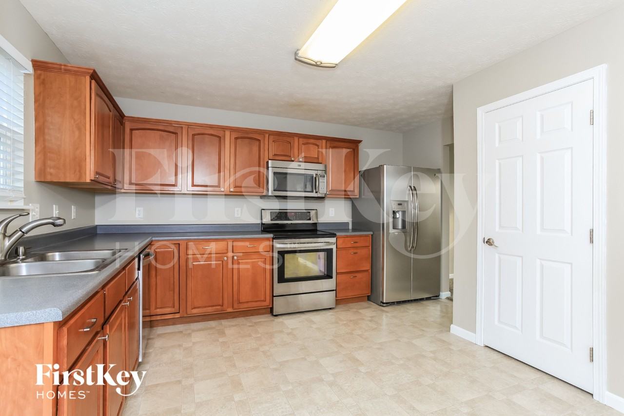 6311 Sara Ct - Photo 7 of 16
