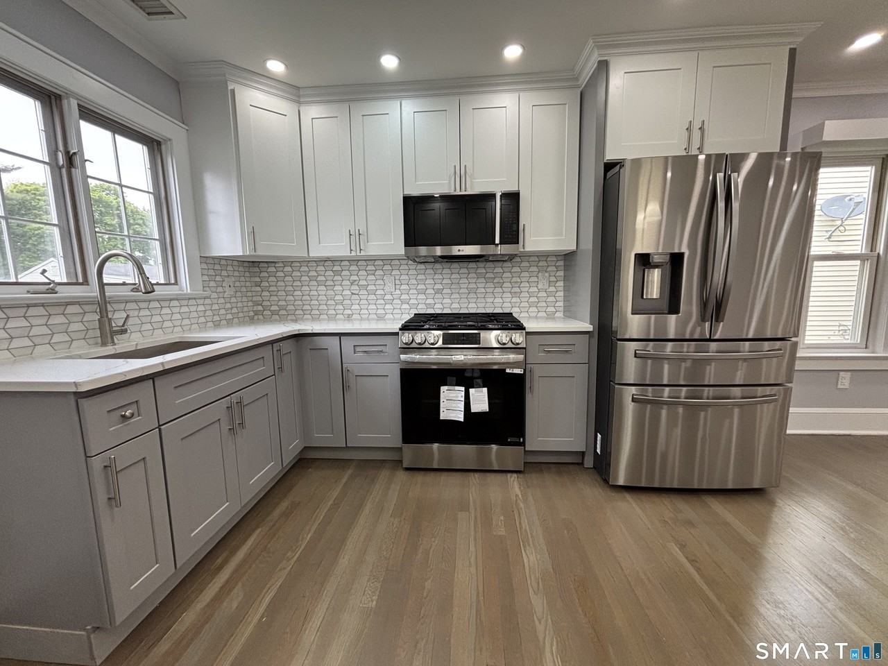 17 Reservoir Ave - Photo 2 of 17
