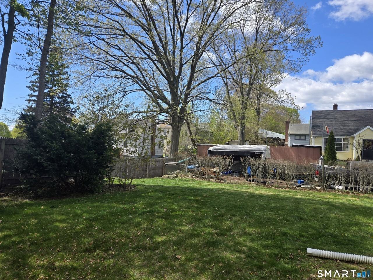 275 Burnsford Ave - Photo 6 of 19