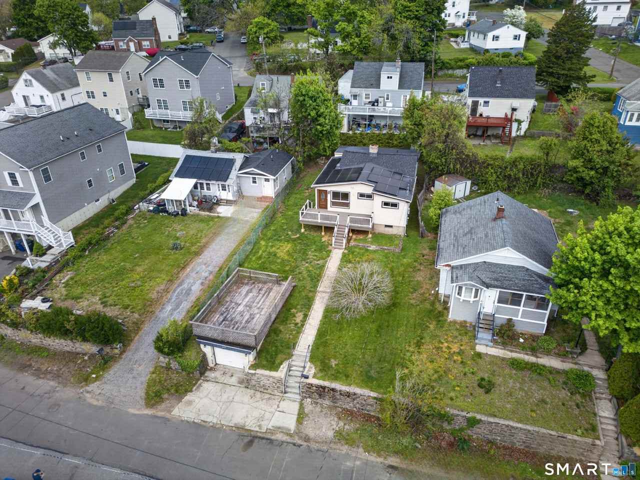 207 Hillcrest Rd - Photo 2 of 28