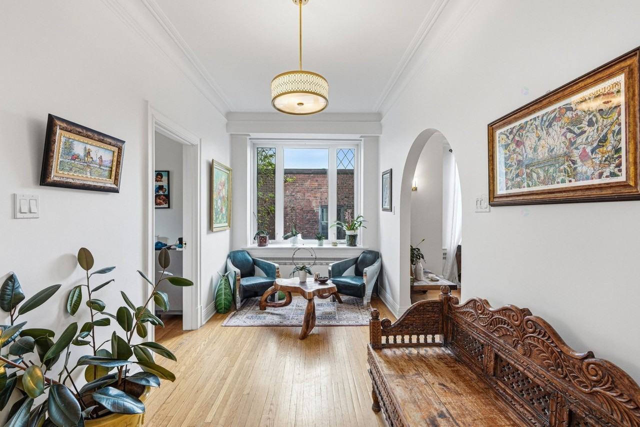 735 Av Davaar - Photo 3 of 28