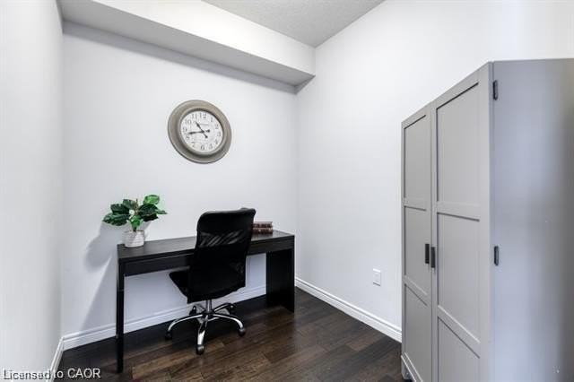 46 Greenwater St - Photo 5 of 17