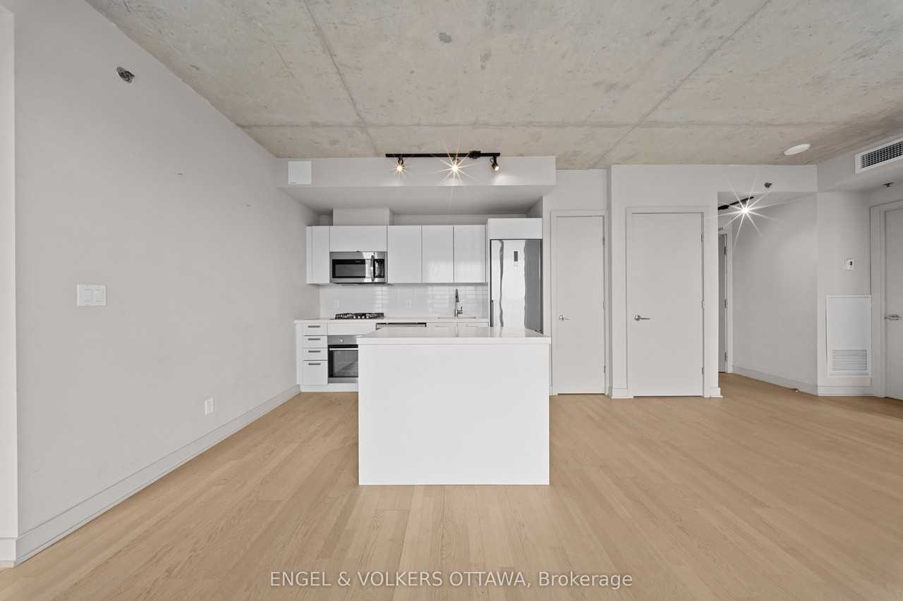 203 Soba Condos - Photo 5 of 22
