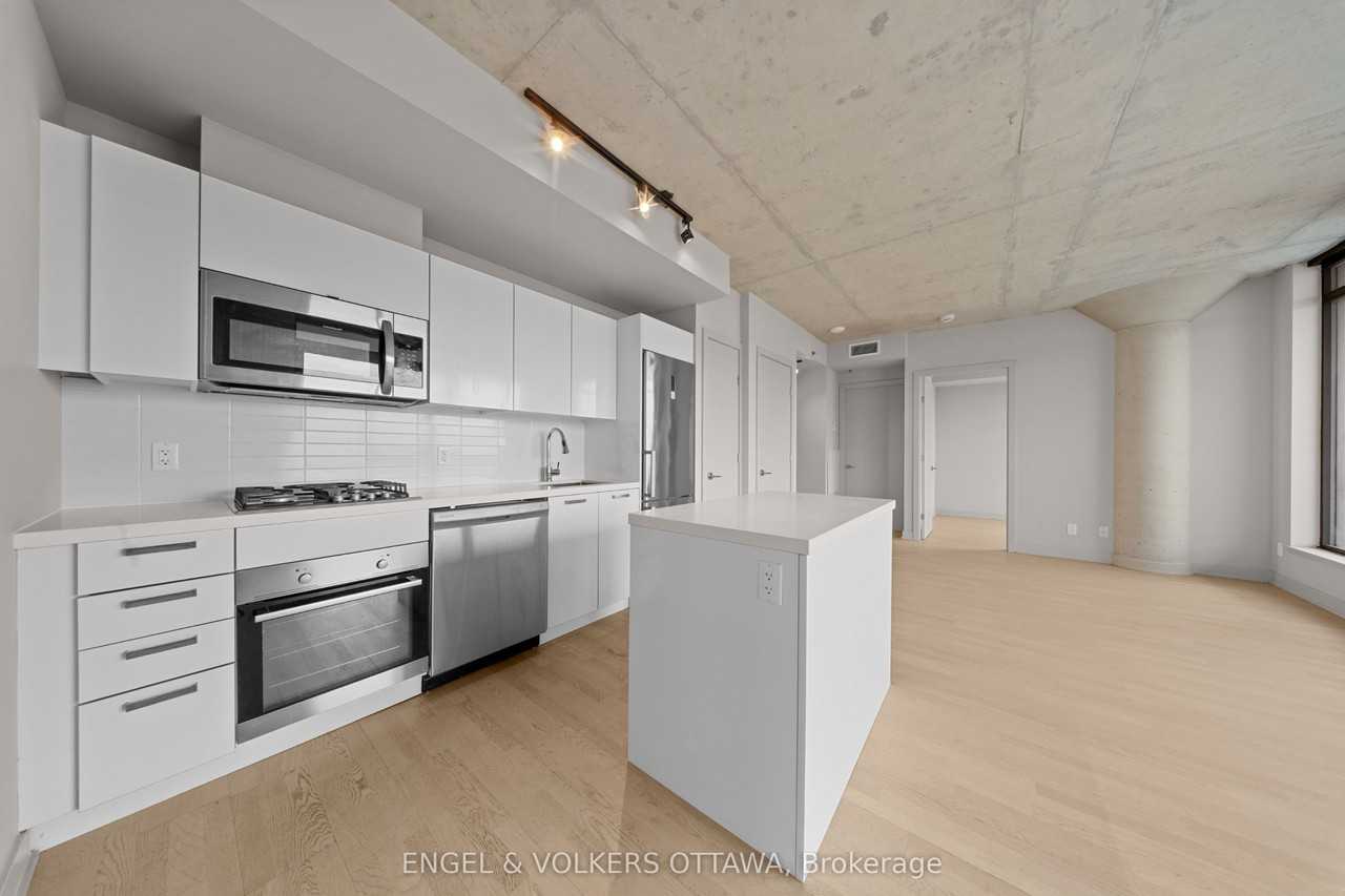 203 Soba Condos - Photo 6 of 22