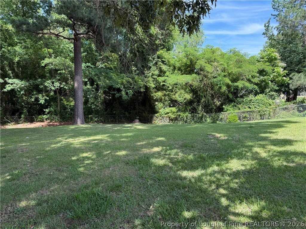 5247 Mawood St - Photo 4 of 5