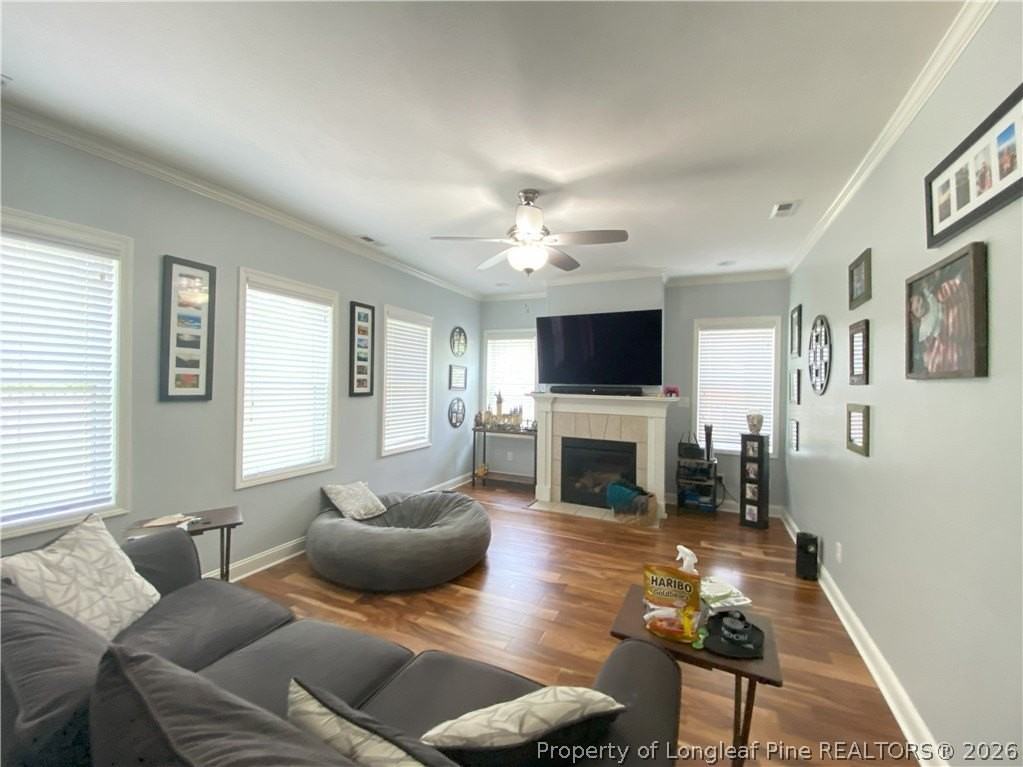 351 Maplewood Dr - Photo 4 of 16