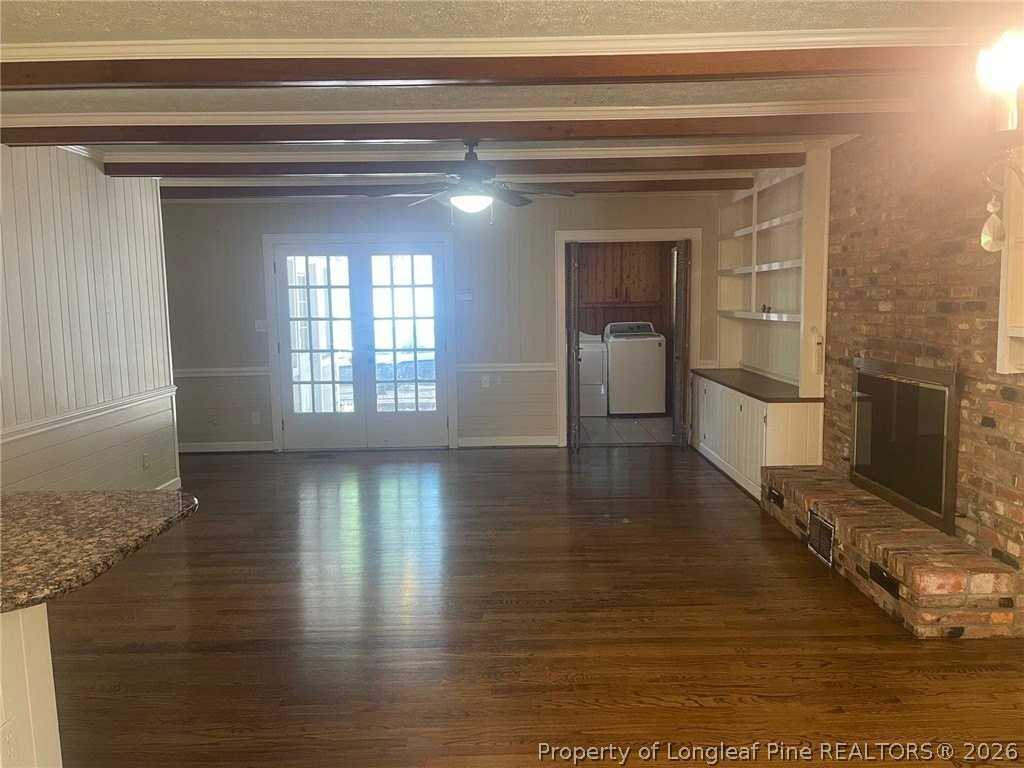 2515 Fort Bragg Rd - Photo 3 of 23
