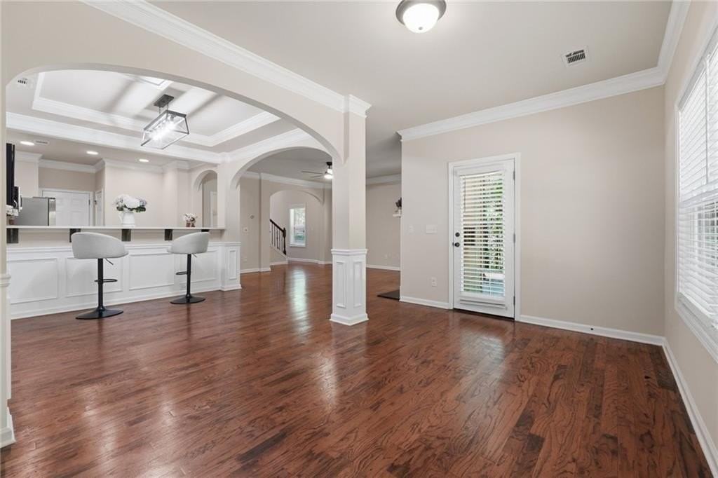 5325 Donehoo Ct - Photo 3 of 10