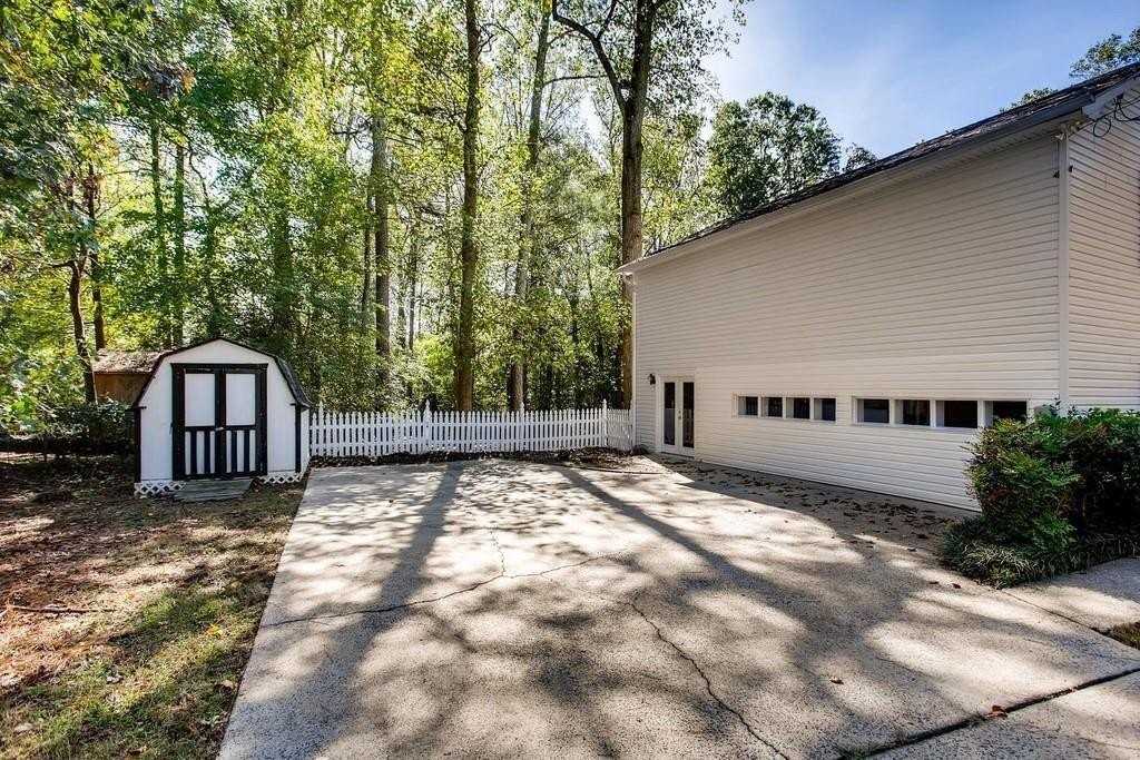 2274 Turtle Lndg Ne - Photo 5 of 28
