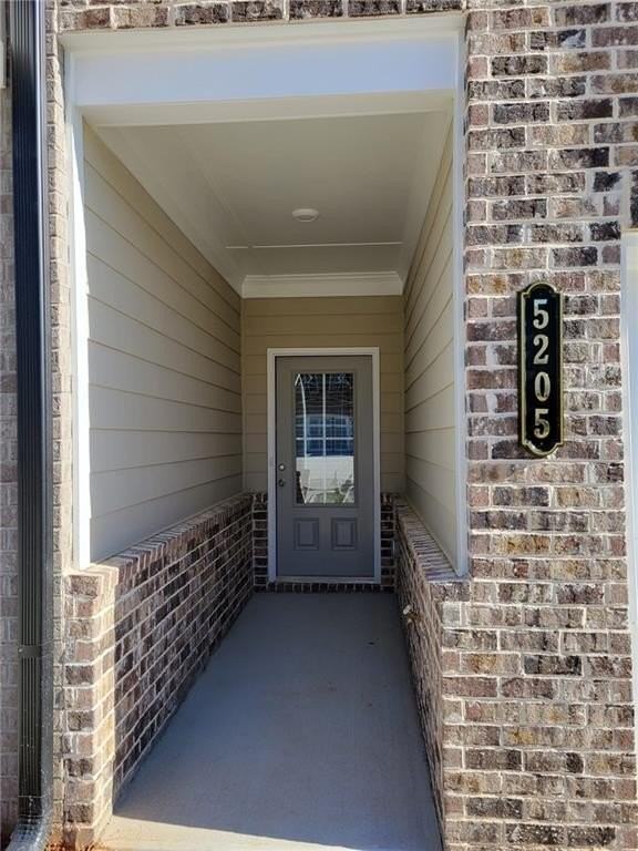 5205 Fox Den Rd - Photo 2 of 19