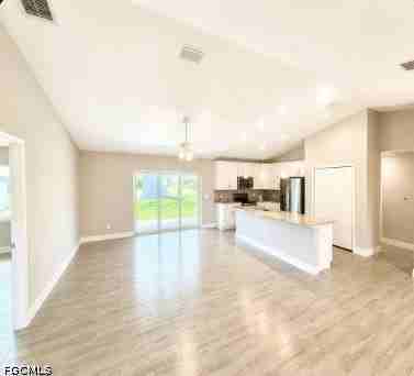 842 Cervantes St E - Photo 5 of 23