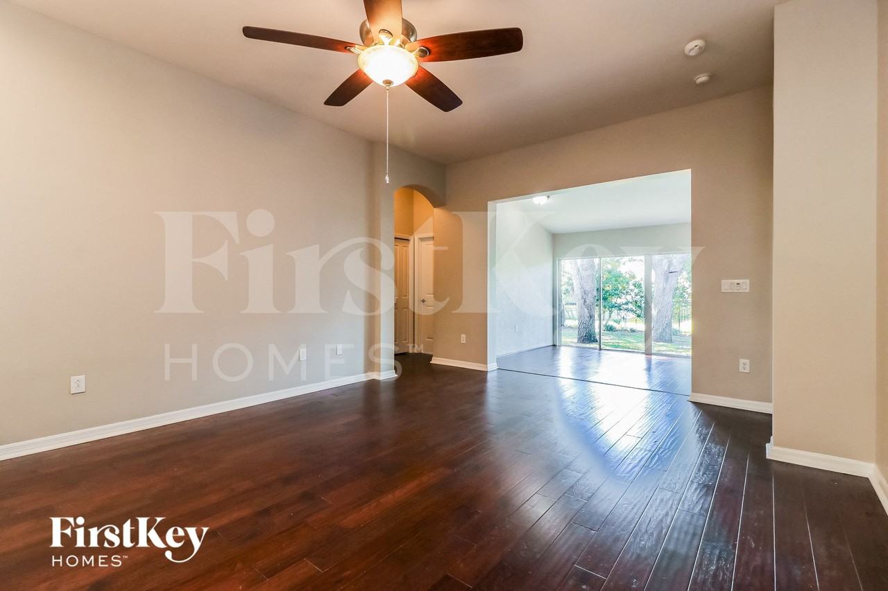 6201 Gannetdale Dr - Photo 3 of 15