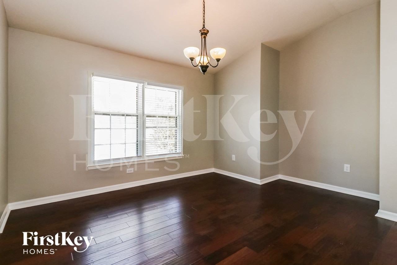 6201 Gannetdale Dr - Photo 4 of 15