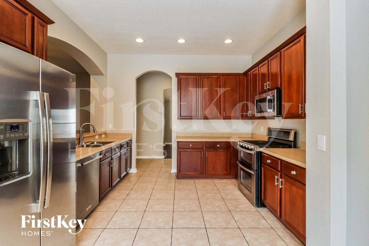 6201 Gannetdale Dr - Photo 6 of 15