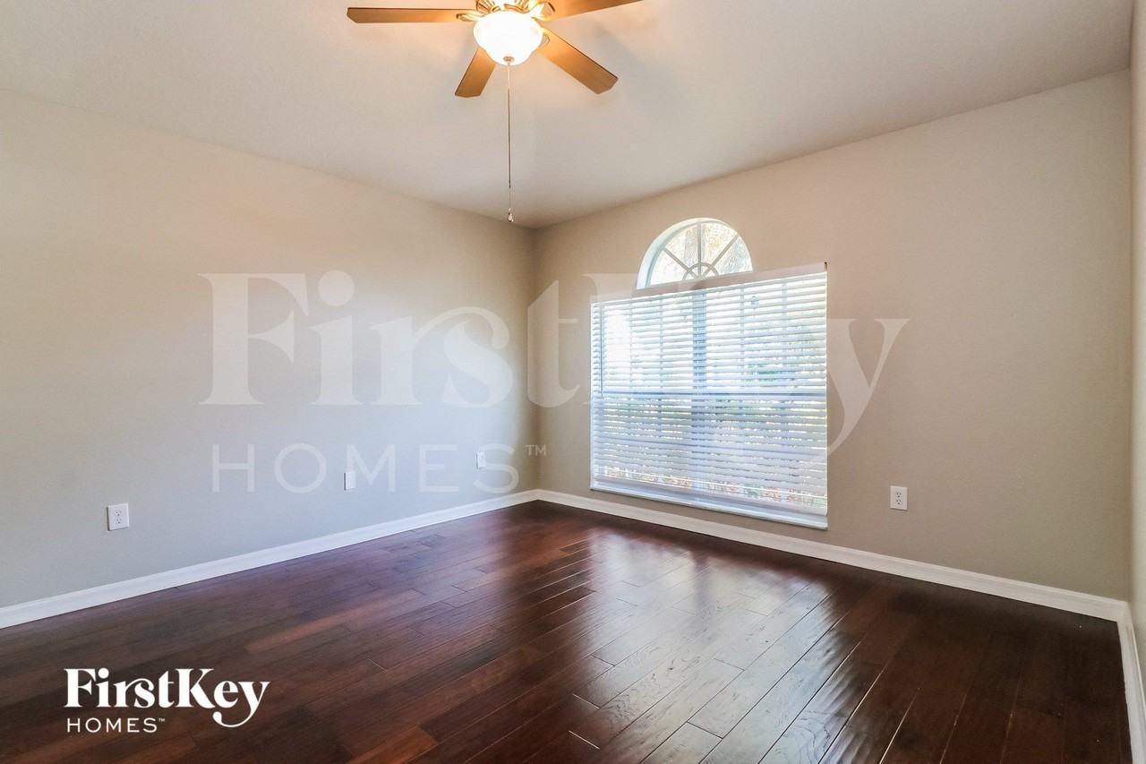 6201 Gannetdale Dr - Photo 7 of 15