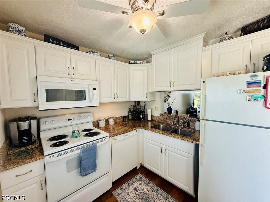 1580 Pine Valley Dr #404 - Photo 7 of 30