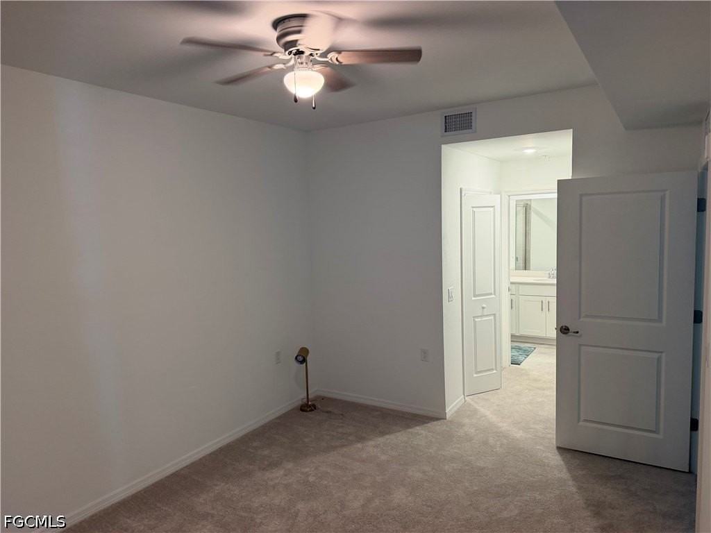 18421 Copperhead Ct N #222 - Photo 5 of 28
