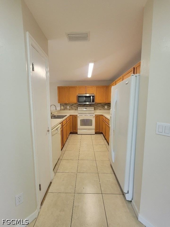 306 Leeland Heights Blvd E - Photo 7 of 16