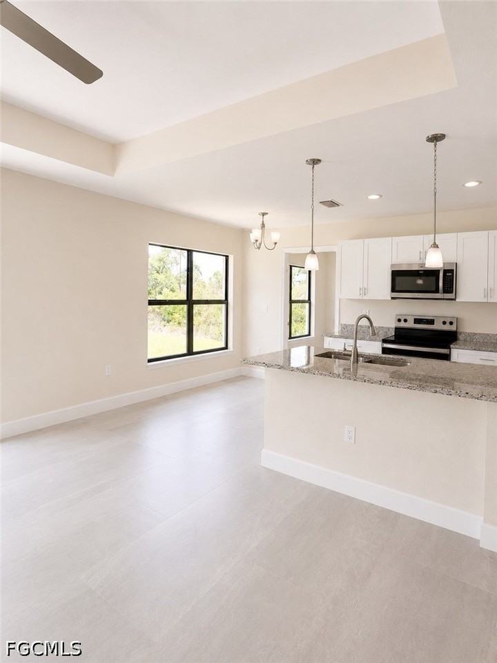 2601 48th St W - Photo 3 of 18