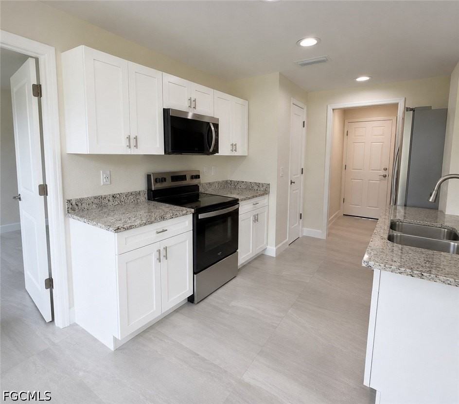 2601 48th St W - Photo 5 of 18