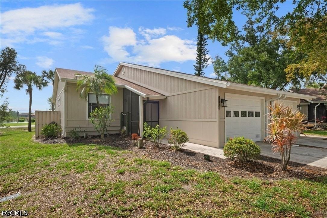 17749 Grande Bayou Ct - Photo 4 of 35