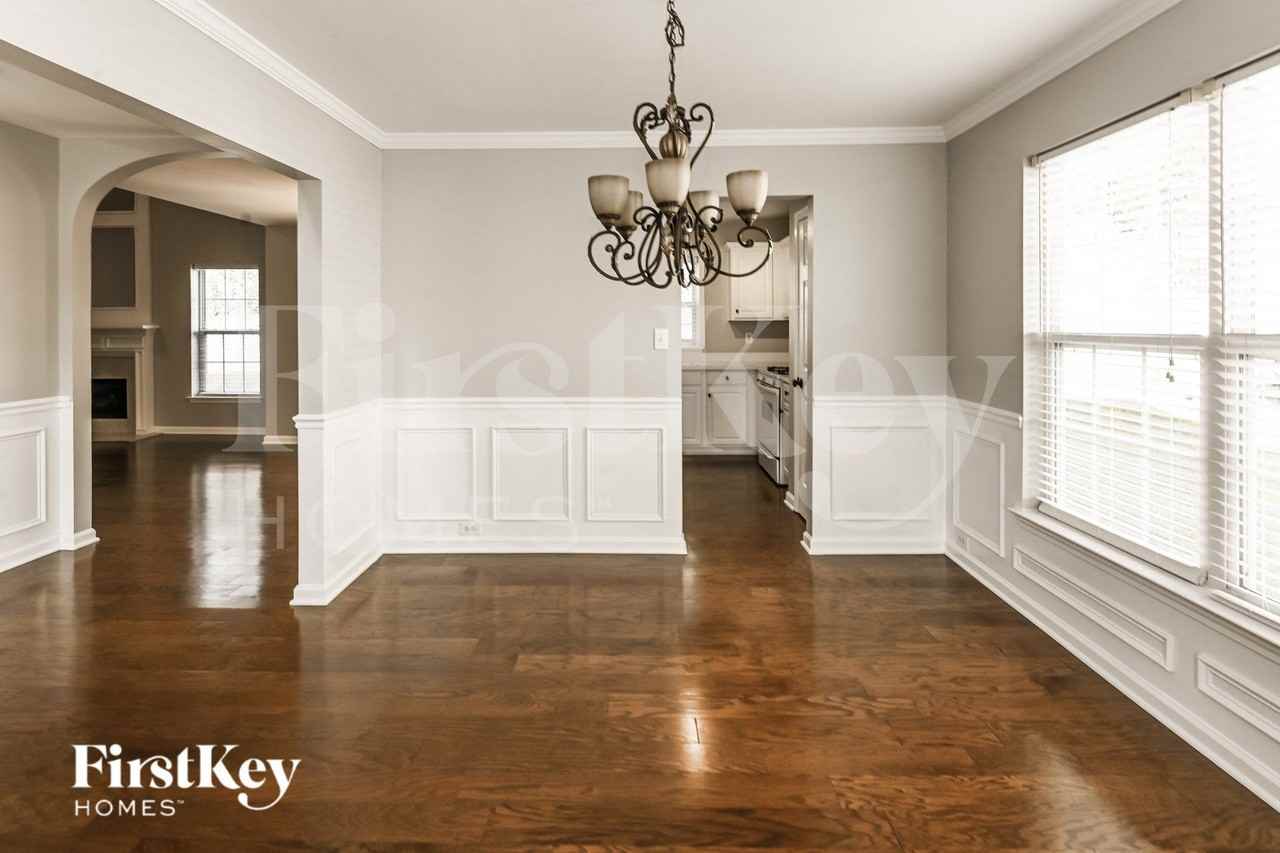 7826 Cafferty Cir - Photo 5 of 15