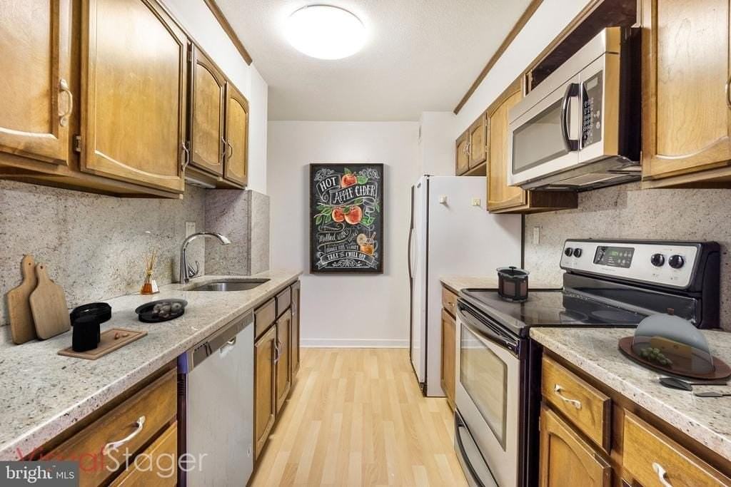 224-30 S 19th St #501 - Photo 2 of 10