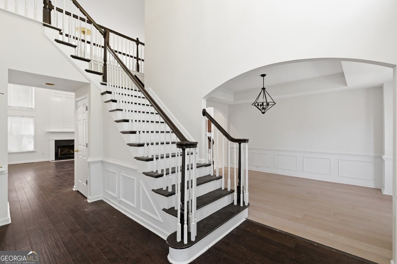 1702 Clay Brooke Ct Se - Photo 4 of 47