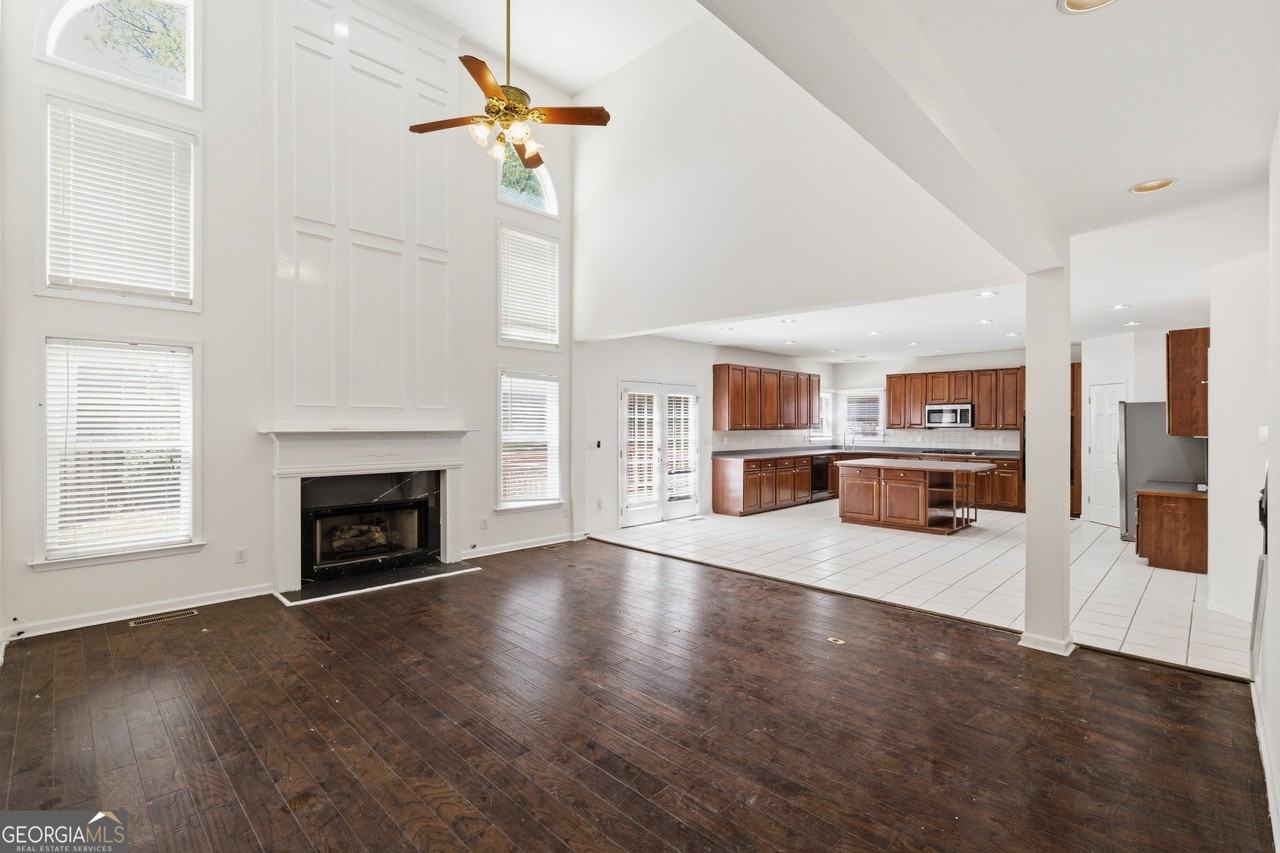 1702 Clay Brooke Ct Se - Photo 7 of 47