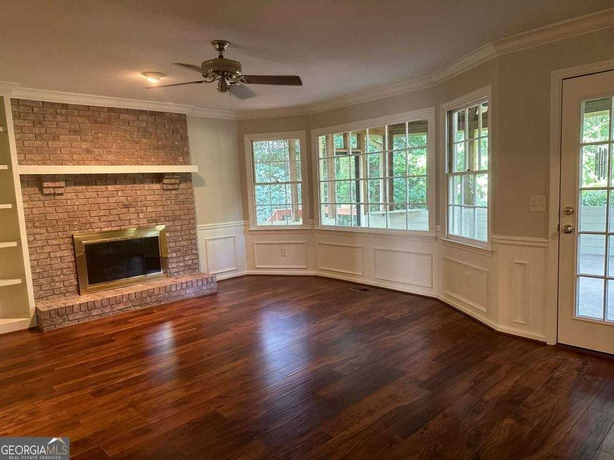 4066 Chadds Xing - Photo 4 of 30