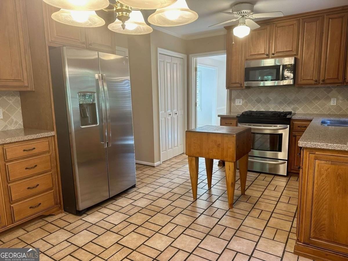 4066 Chadds Xing - Photo 7 of 30