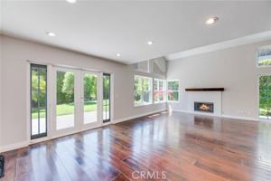 featured image of 24722 Vía Madera