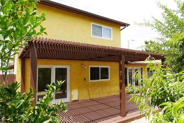 6232 Hesperia Ave - Photo 3 of 8