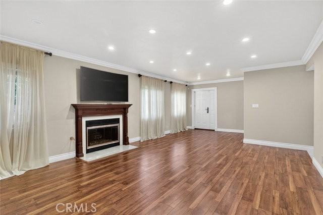 10154 Mount Gleason Ave - Photo 4 of 8