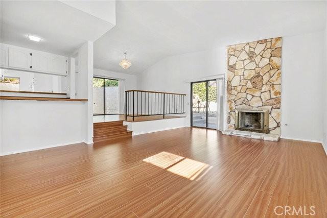 1321 Greenbriar Rd - Photo 3 of 8