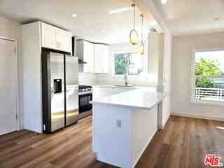 14177 Osborne St - Photo 2 of 8