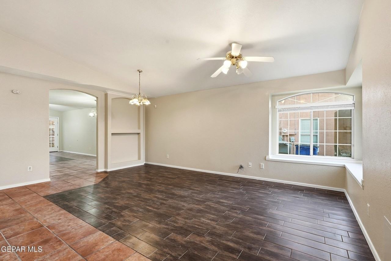 7536 Le Conte Dr - Photo 6 of 33