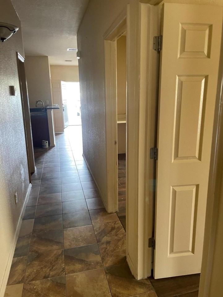 8944 Herbert St #B - Photo 4 of 13