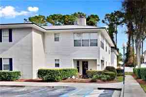 featured image of 907 E Island Square Dr