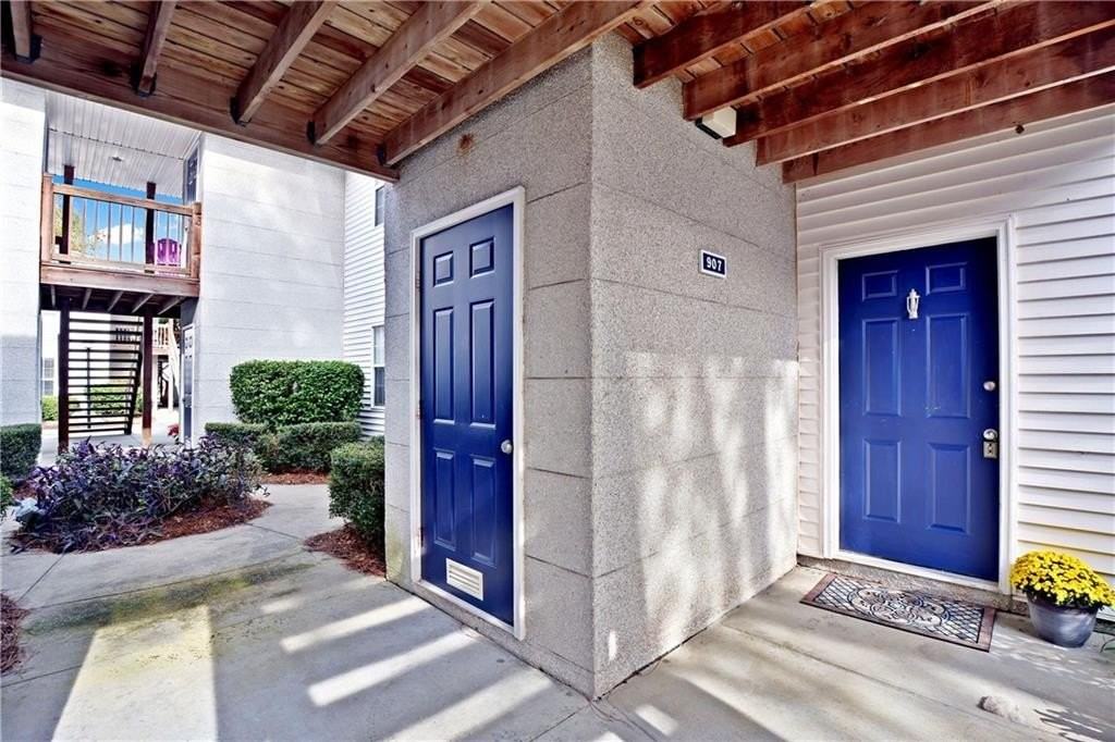 907 E Island Square Dr - Photo 2 of 18