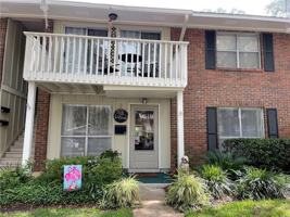 featured image of 800 Mallery St #C27