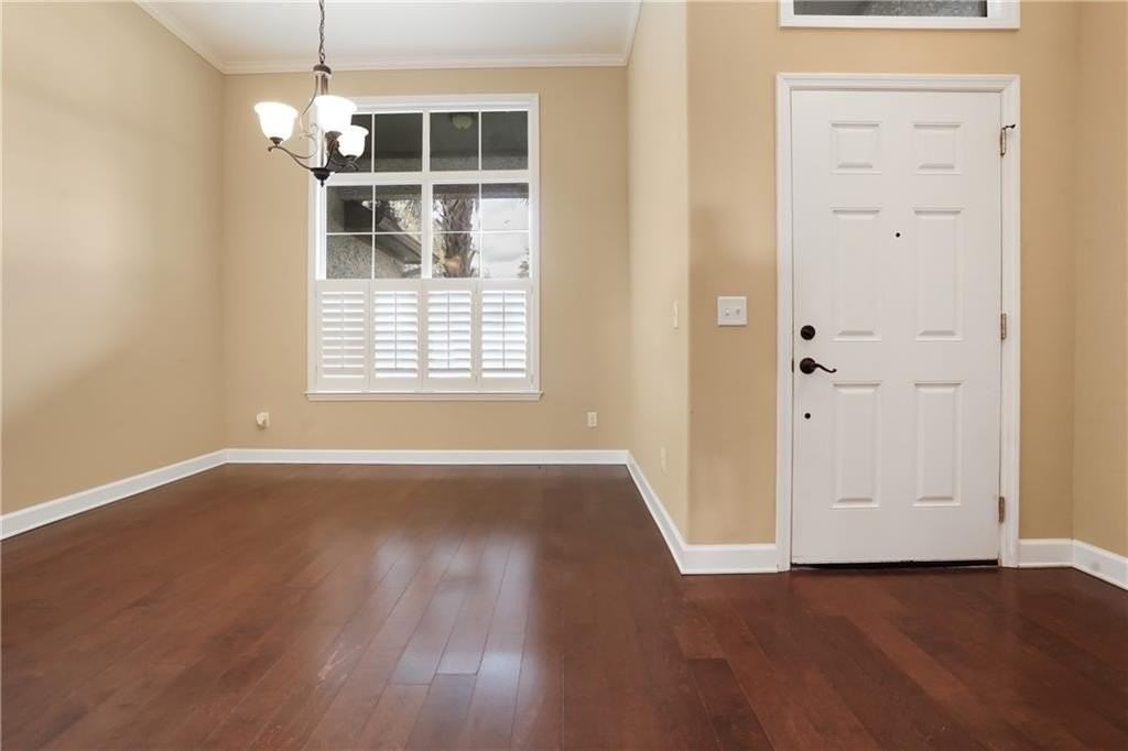 284 Villager Dr - Photo 2 of 26