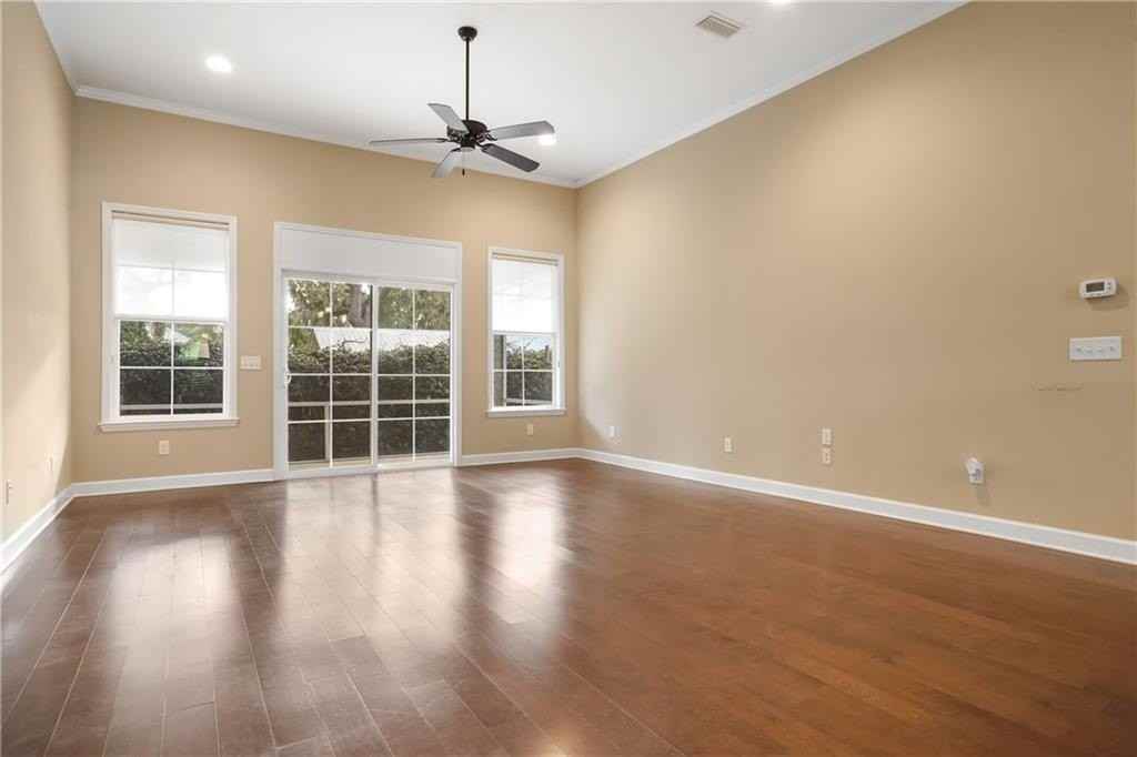 284 Villager Dr - Photo 5 of 26