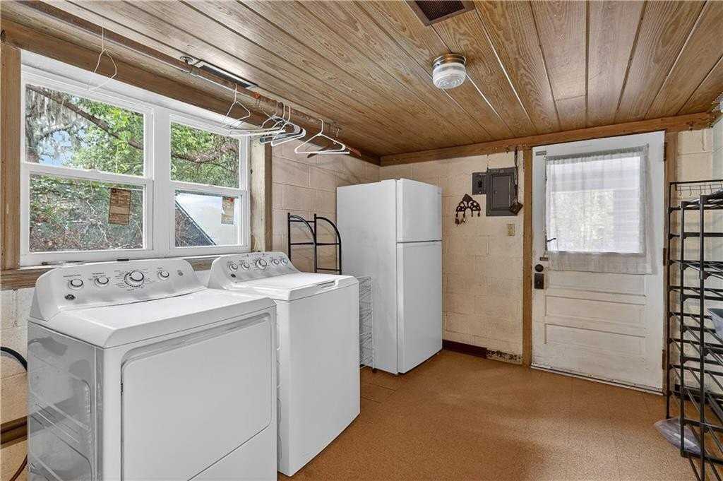 1601 Walnut Ave - Photo 3 of 26