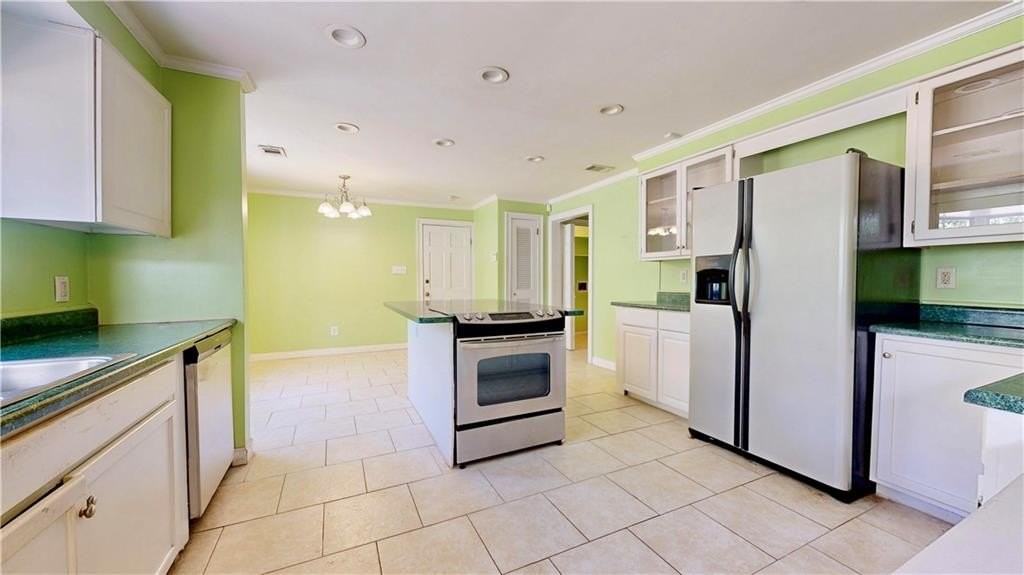 1005 Seminole Trl - Photo 4 of 43
