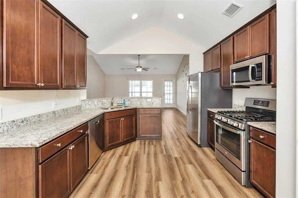 124 Heatherly Way - Photo 2 of 25
