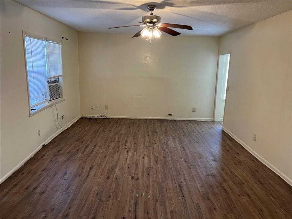 1801 Goodyear Ave #A - Photo 2 of 7