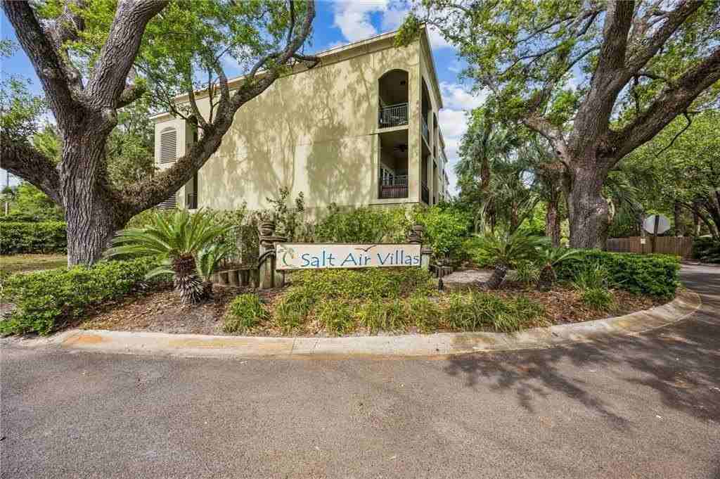 150 Salt Air Dr #303 - Photo 4 of 50